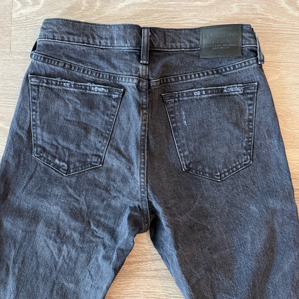 Abercrombie Vintage Wash Straight Jeans - Picture 6 of 7
